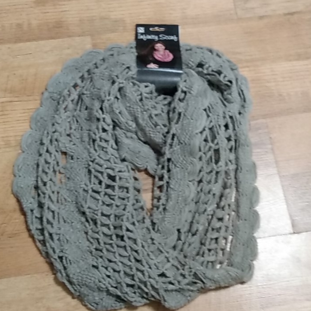 Infinity scarf - Picture 4 of 5